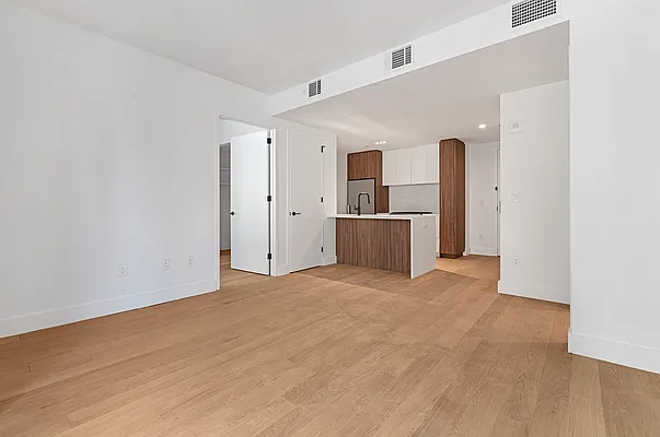 Rented by West 124th Manager LLC | media 33