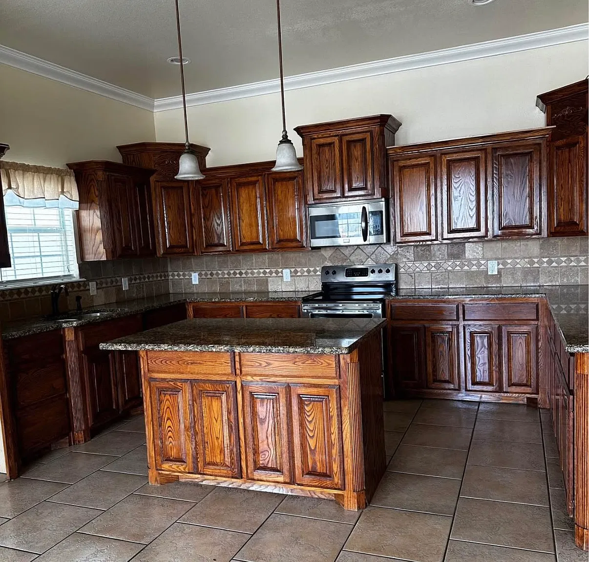 1207 French Ave — Photo 2