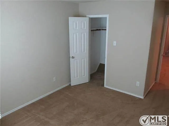 1139 Landon Ln — Photo 13