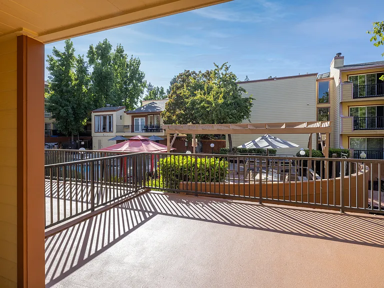 The Crest Pleasant Hill — Photo 13