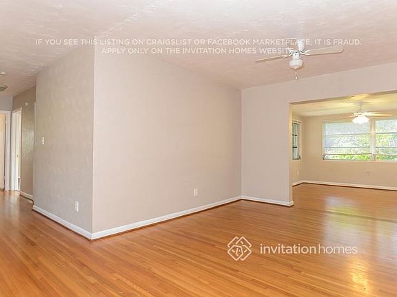 3rd image of 2359 Eastwood Dr