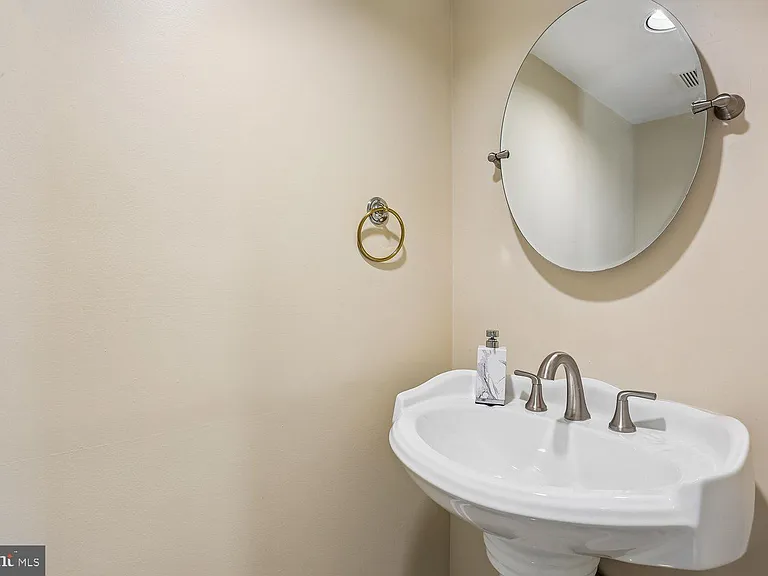 417 Winding Rose Dr — Photo 22