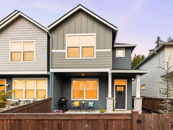 13735 NW 7th Pl, Vancouver, WA 98685