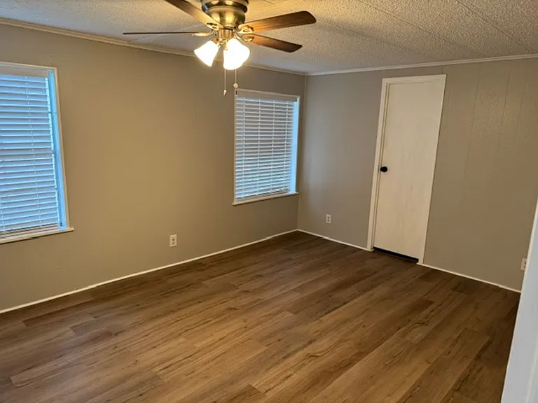 5226 John Wilson Dr — Photo 8
