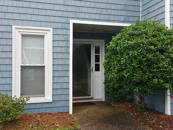 2nd image of 4627 Coronet Ave #A