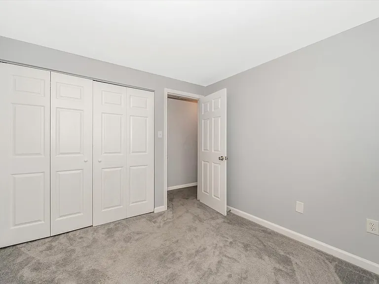 214 Ashfield Ct — Photo 26