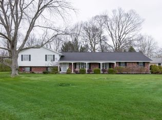 404 Beechgrove Dr, Englewood, OH