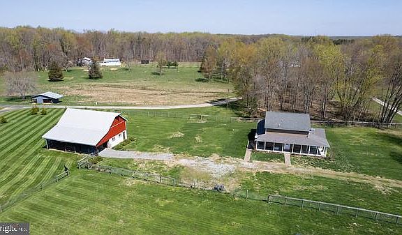 4th image of 240 Randalia Rd
