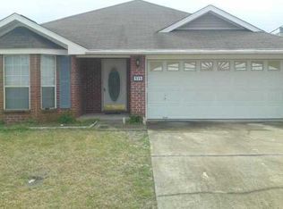 574 Rough Leaf Ln, Mary Esther, FL 32569