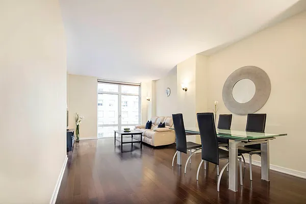 Rented by Town Residential | media 23