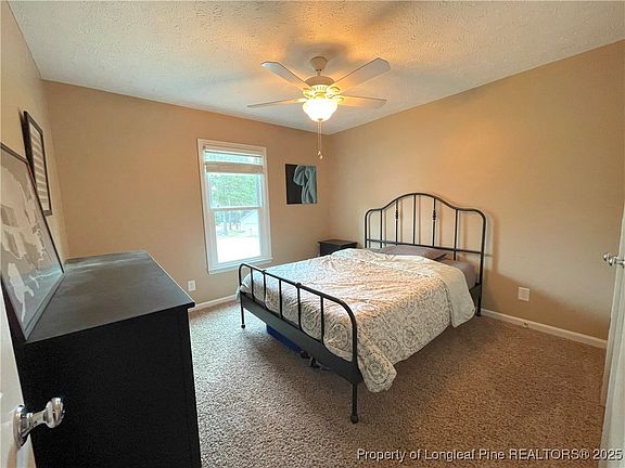 5th image of 14 Weymouth Cir
