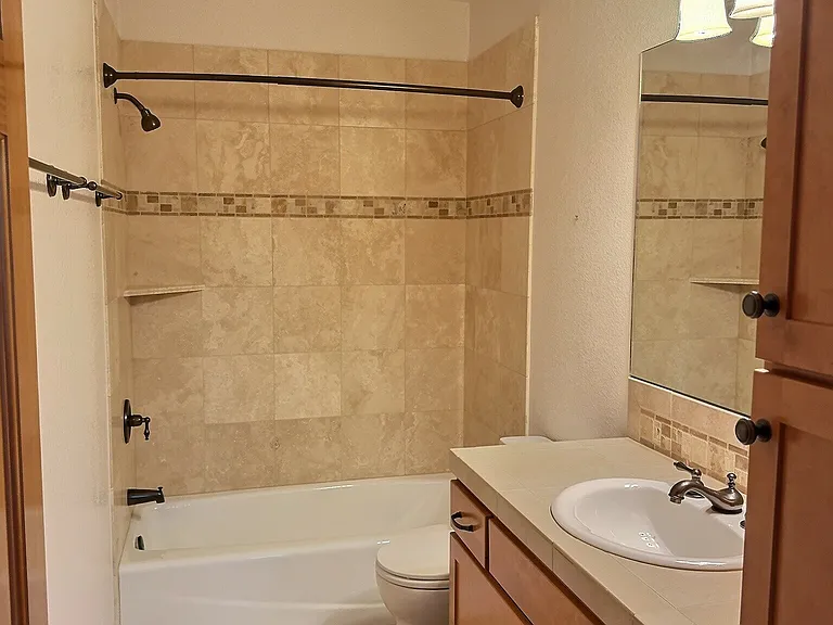 10208 Kylan Creek Ct — Photo 17