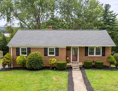 109 Fox Hill Dr, Staunton, VA, 24401