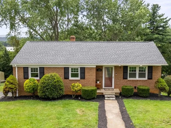 109 Fox Hill Dr, Staunton, VA 24401