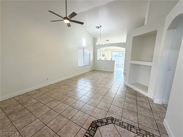 1824 Cedar Flat Ln — Photo 3