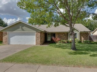 1321 Fieldstone Dr, Bedford, TX 76022