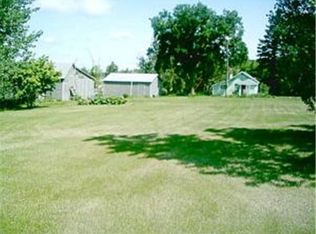 33573 200th St, Underwood, MN 56586