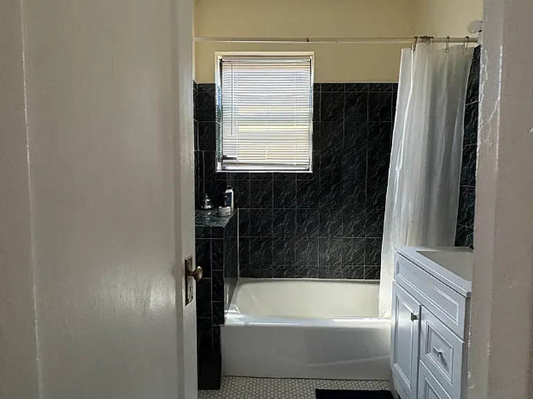 28 Park Vale Ave #111 — Photo 3