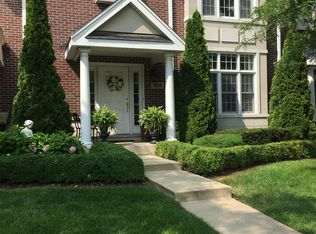 426 Park Ave, Clarendon Hills, IL 60514