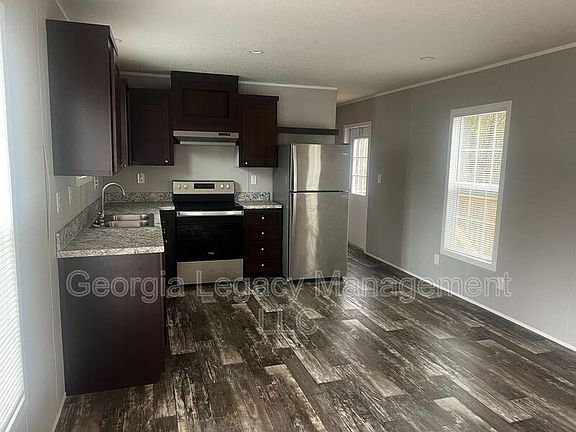 2nd image of 189 Mason St #8