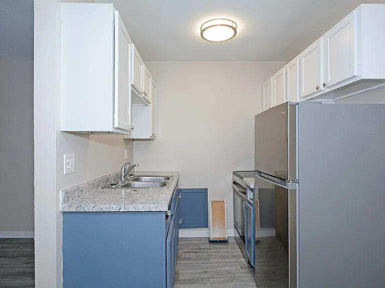 2725 Pleasant Ave — Photo 6