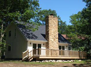 173 Dover Dr, Bushkill, PA 18324