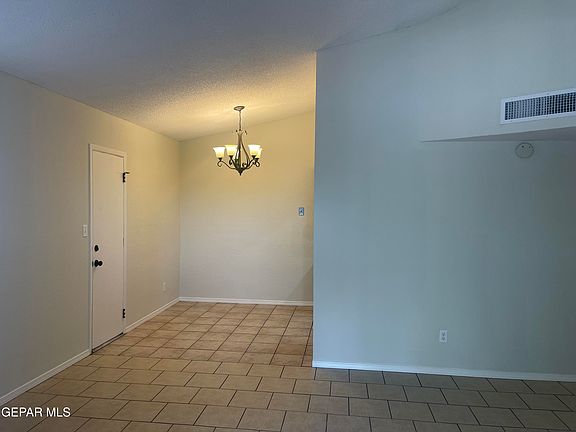 3rd image of 10642 Cuatro Vistas Dr APT A