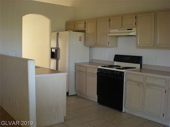 2nd image of 352 Waterwheel Falls Dr