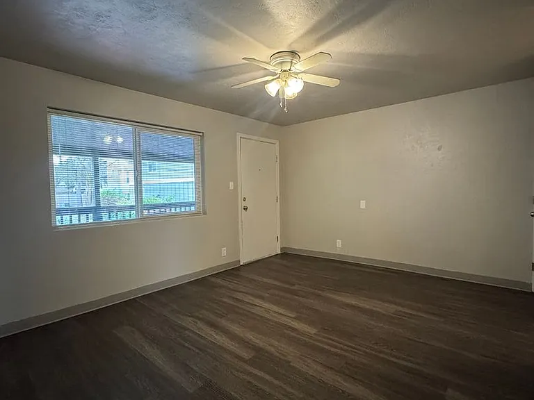 765 E 18th Ave #11 — Photo 7