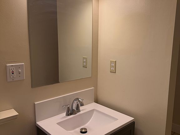 2nd image of 62 Summit Ave APT 2