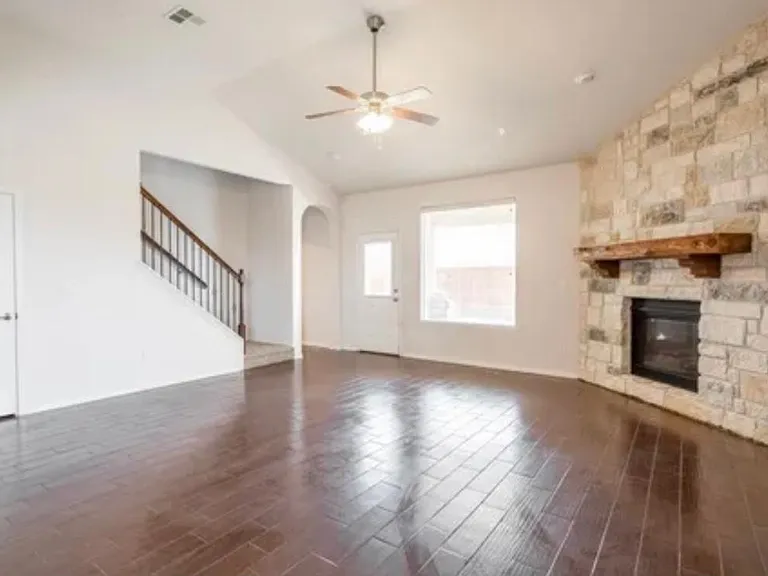 908 Founders Rd — Photo 4