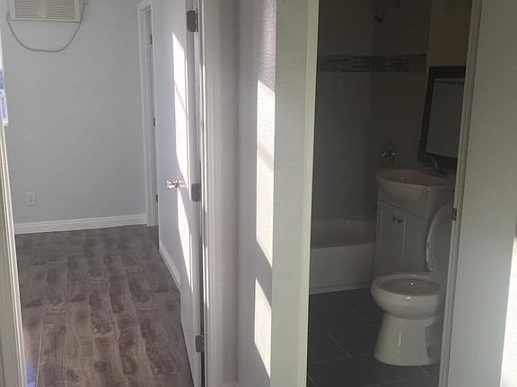 5th image of 1015 N Alma Ave