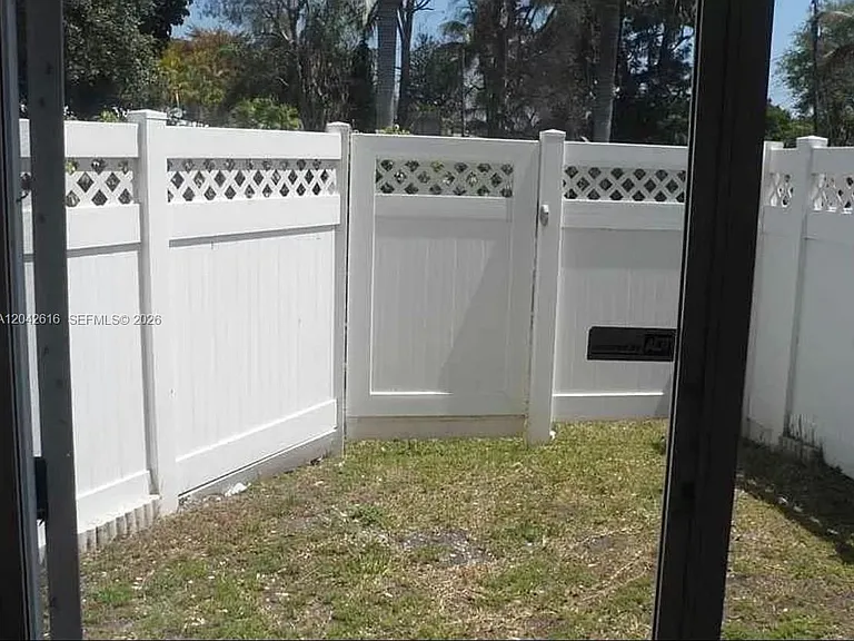 183 Hidden Court Rd #F-33 — Photo 35