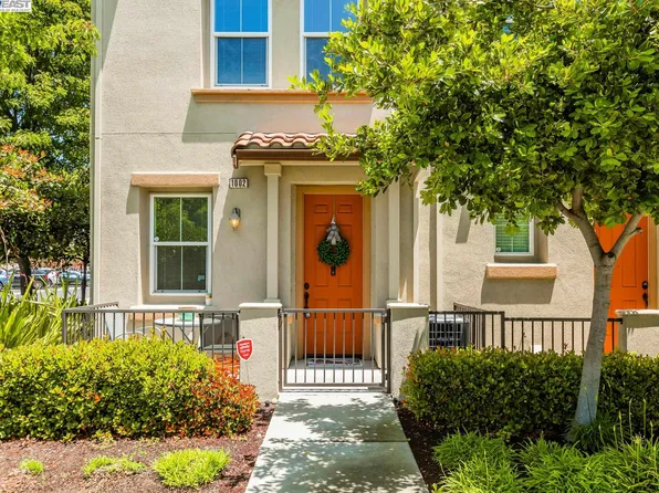 1002 Martin Luther King Dr, Hayward, CA 94541