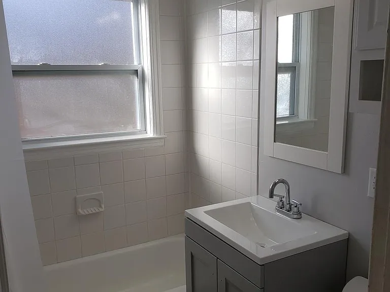 8326 Russell St — Photo 20