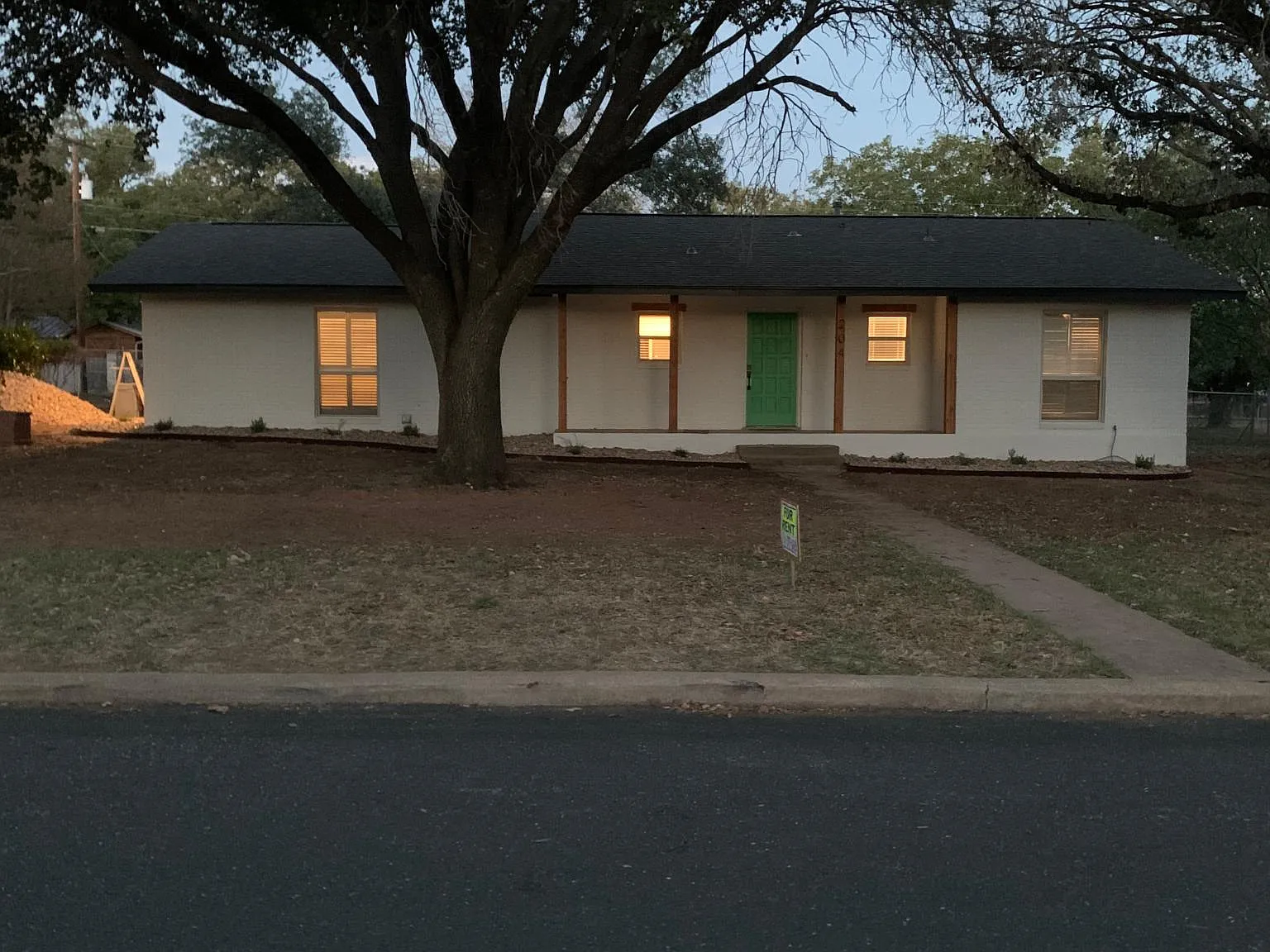 204 Frederick Rd — Photo 2