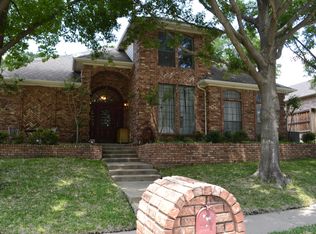 5210 Vicksburg Dr, Arlington, TX 76017