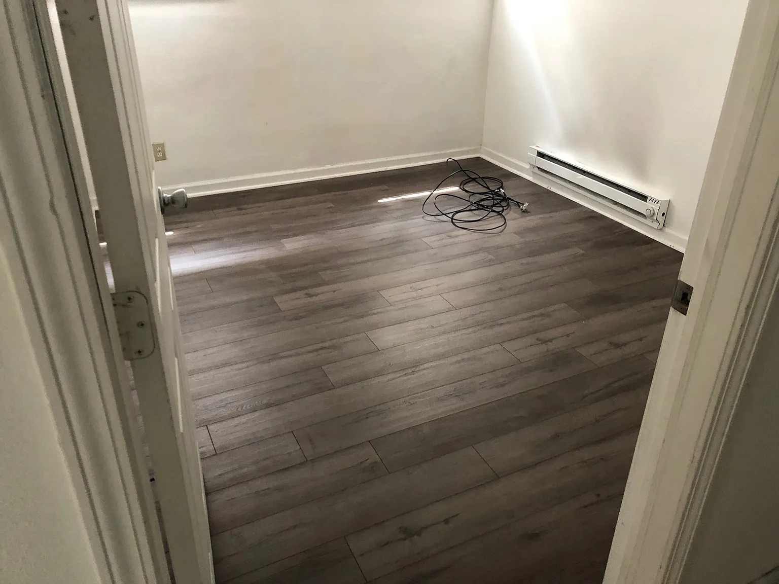 4 bed, 968 sqft, $2,400 — Photo 2