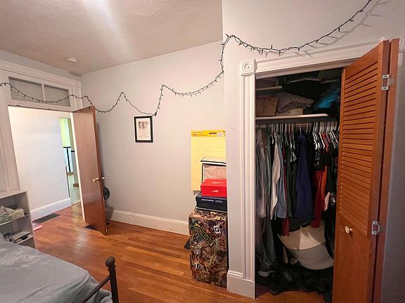 4th image of 235 Highland Ave #1