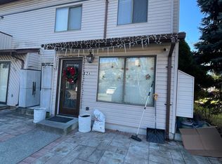 42 Selvin Loop #A, Staten Island, NY 10303