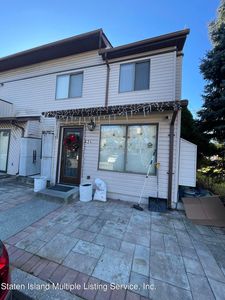 42 Selvin Loop #A, Staten Island, NY, 10303