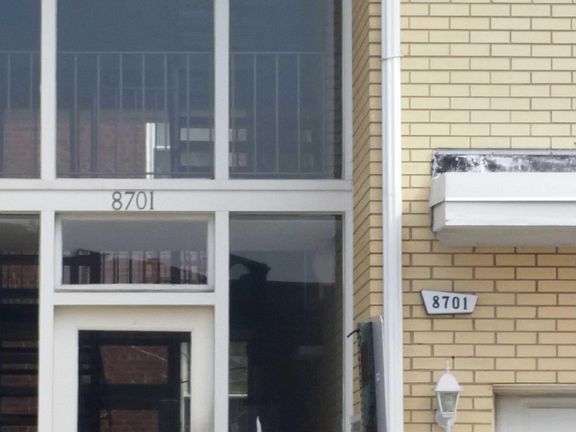 3rd image of 8701 S Sacramento Ave APT 1