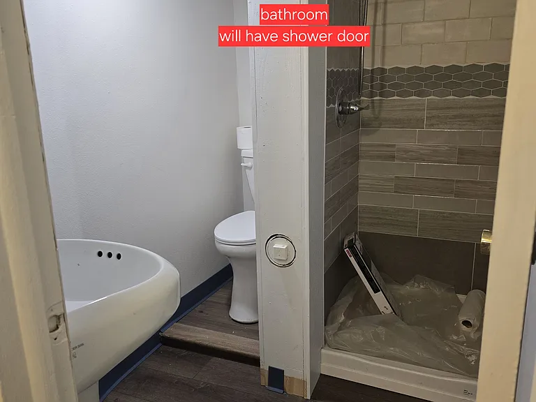 1343 Vine St #5 — Photo 22