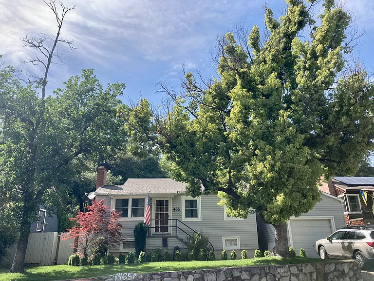 465 Finley St — Photo 15