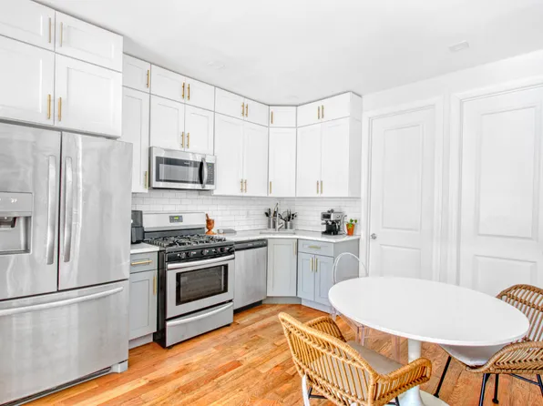 1353 Saint Marks Avenue image 5 of 17