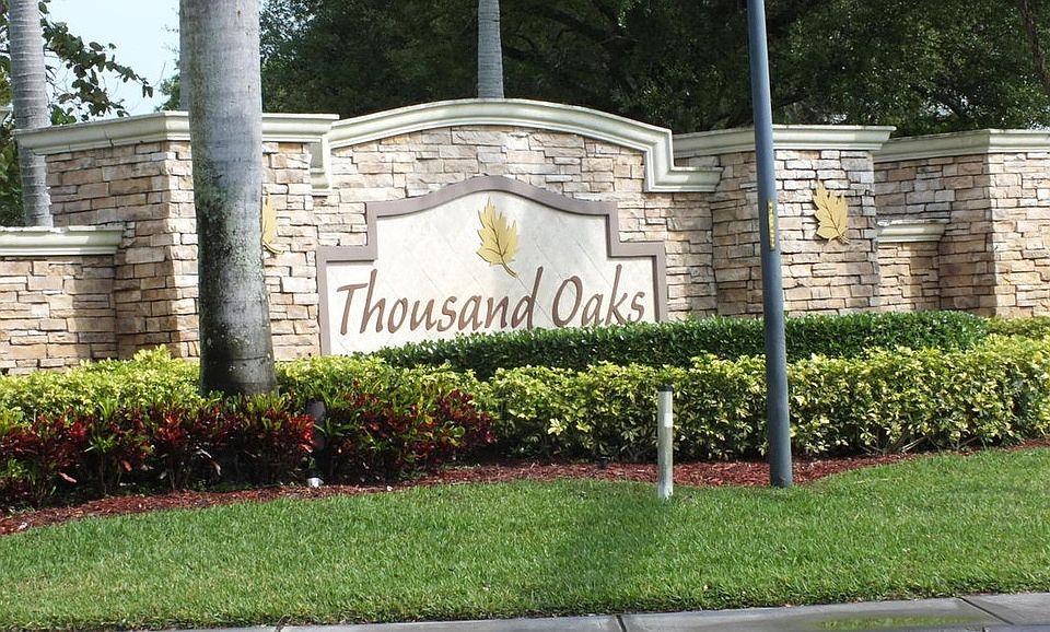 2nd image of 2215 Oakmont Dr