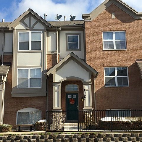 1st image of 1097 N Claremont Dr