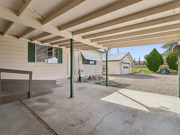 4th image of 5315 Montour Rd