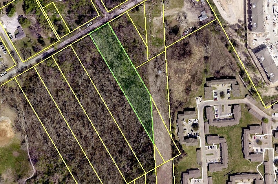 1st image of 2914 Persimmon Rd
