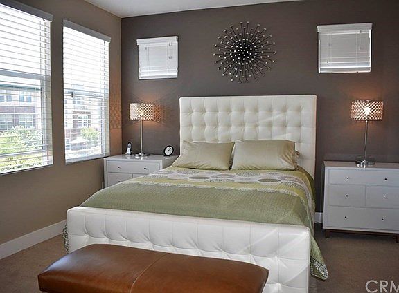 5th image of 6 Brownstone Way
